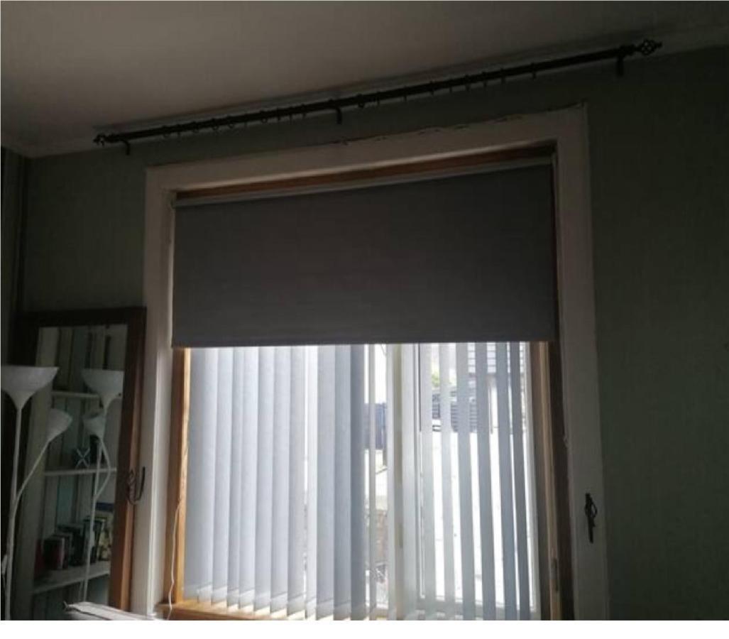 1 Bed In The Outskirts Of Edinburgh, Free Wifi & Street Parking, Self-Catering Apartment Broxburn Bagian luar foto